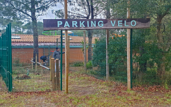 Parking-velo-Aquatic-Landes-scaled-350xauto_1_0